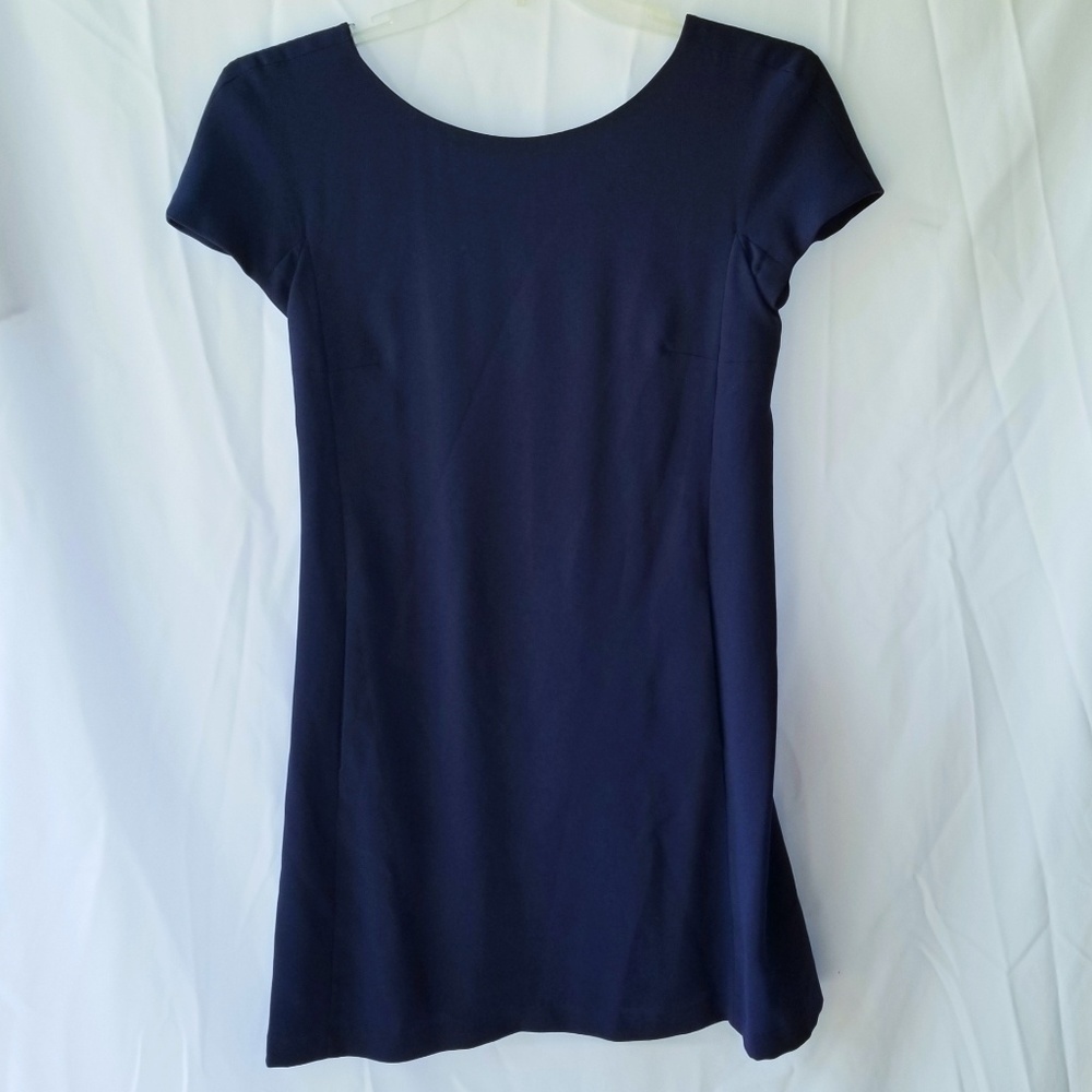 THEORY size 2 navy blue pocket dress